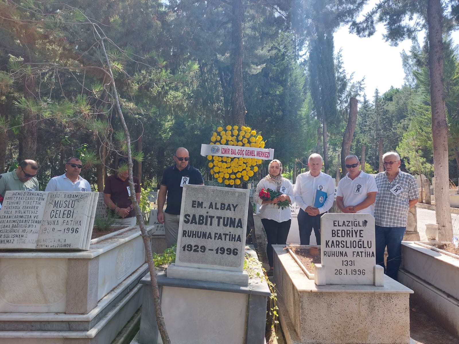 İzmir Balkan Göçmenleri Kültür ve Dayanışma Derneği (İzmir Bal-Göç Genel Merkez) Kurucu Başkanımız Sabit Tuna’yı vefatının 27. yılında kabri başında andık.